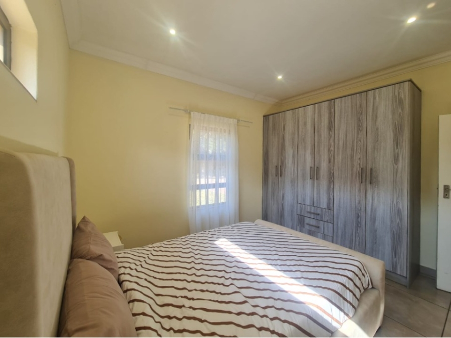To Let 4 Bedroom Property for Rent in Melodie North West
